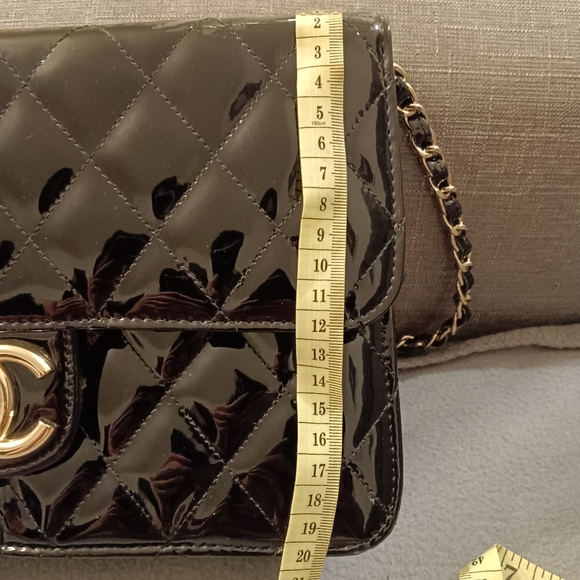 Chanel bag still in good condition - Picture 3 of 16